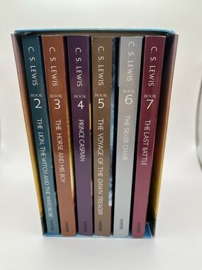 C.S. Lewis The Chronicles of Narnia 7-Book Paperback Set - Multicolor
